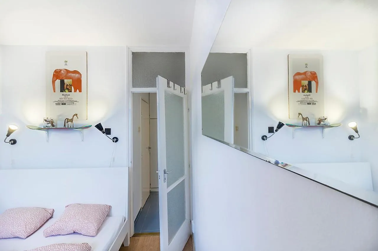 Mohinga Apartment Budapest 0*,